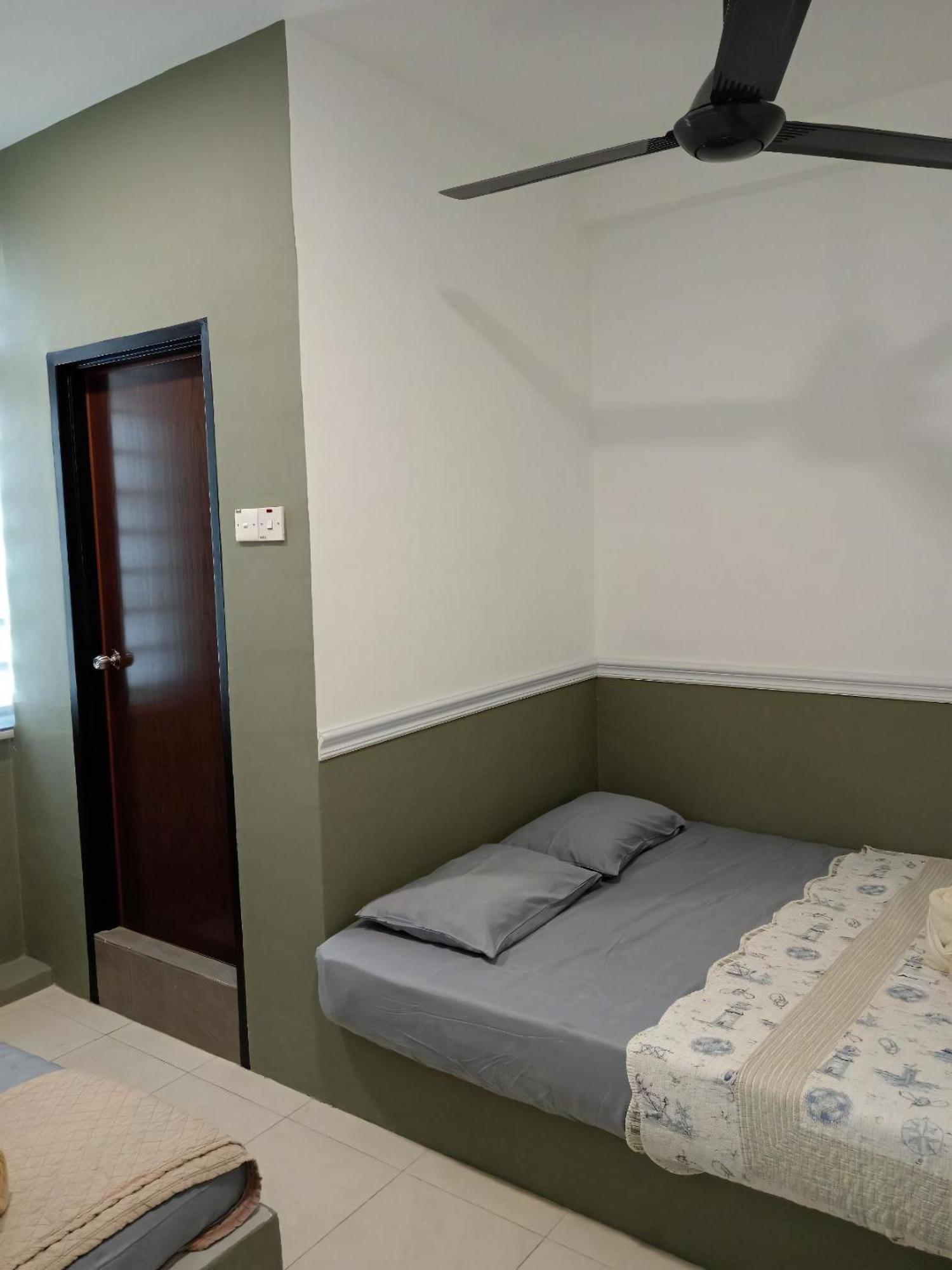 Hotel Seri Intan Тампин Экстерьер фото