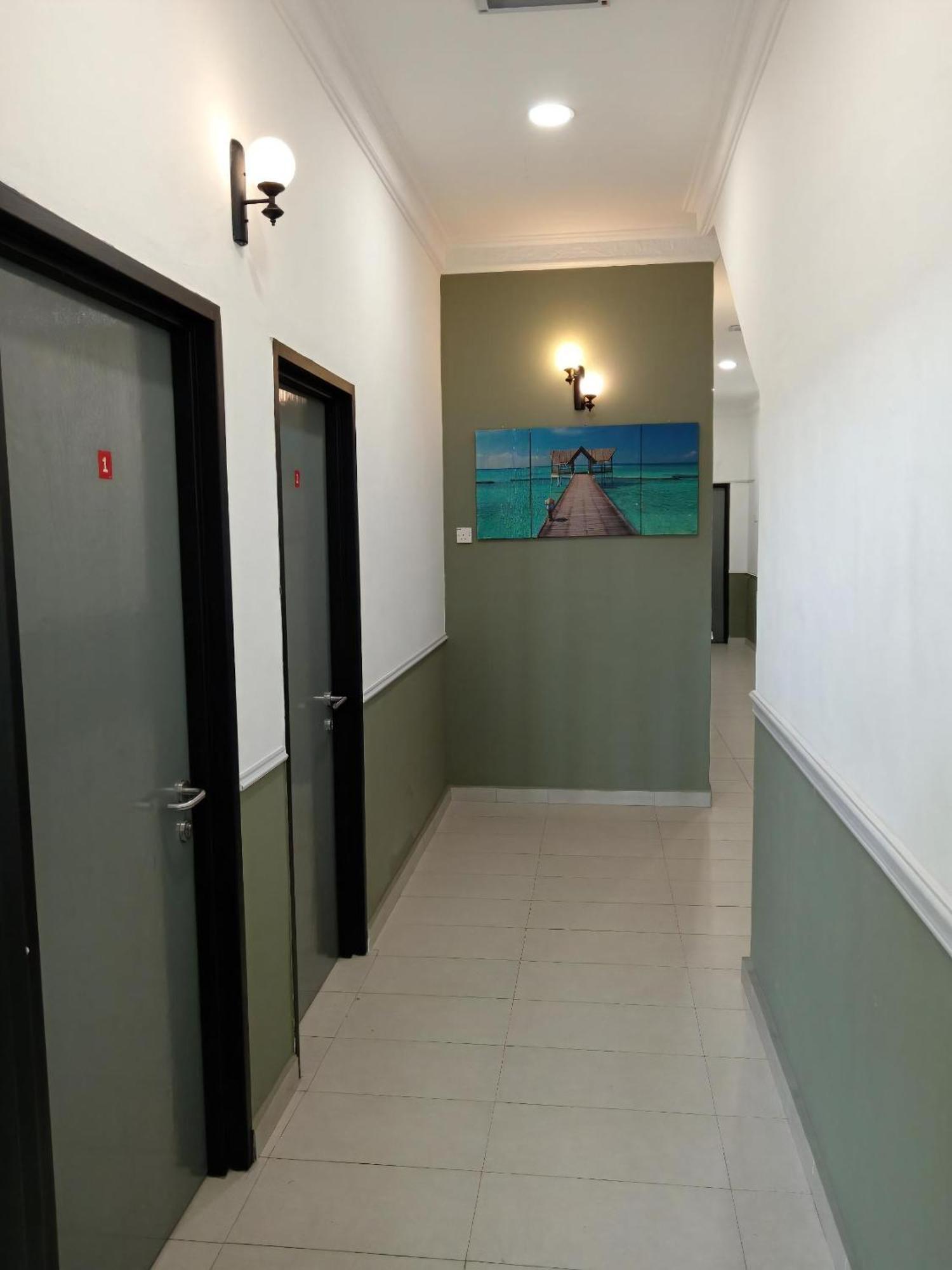 Hotel Seri Intan Тампин Экстерьер фото