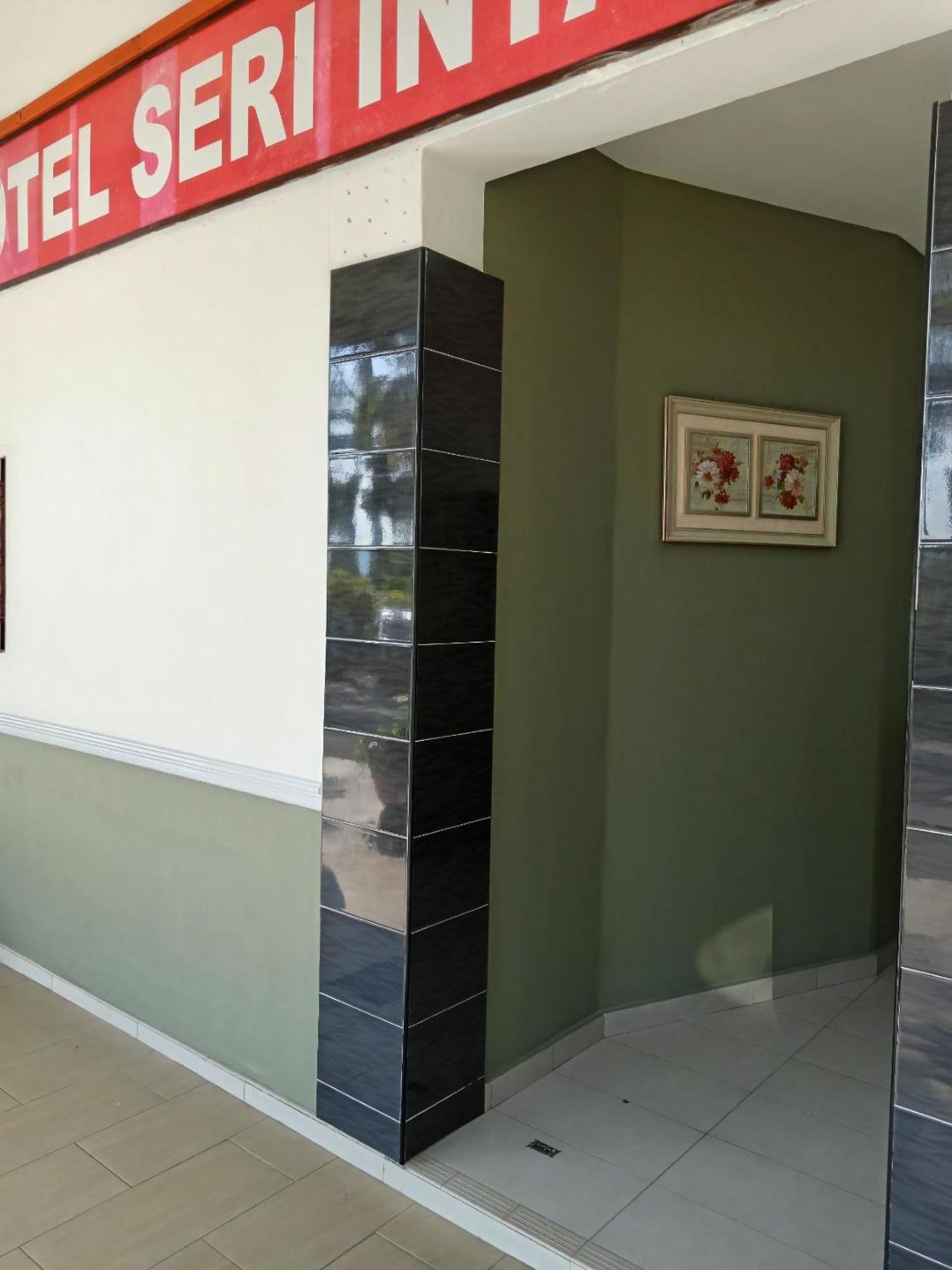 Hotel Seri Intan Тампин Экстерьер фото